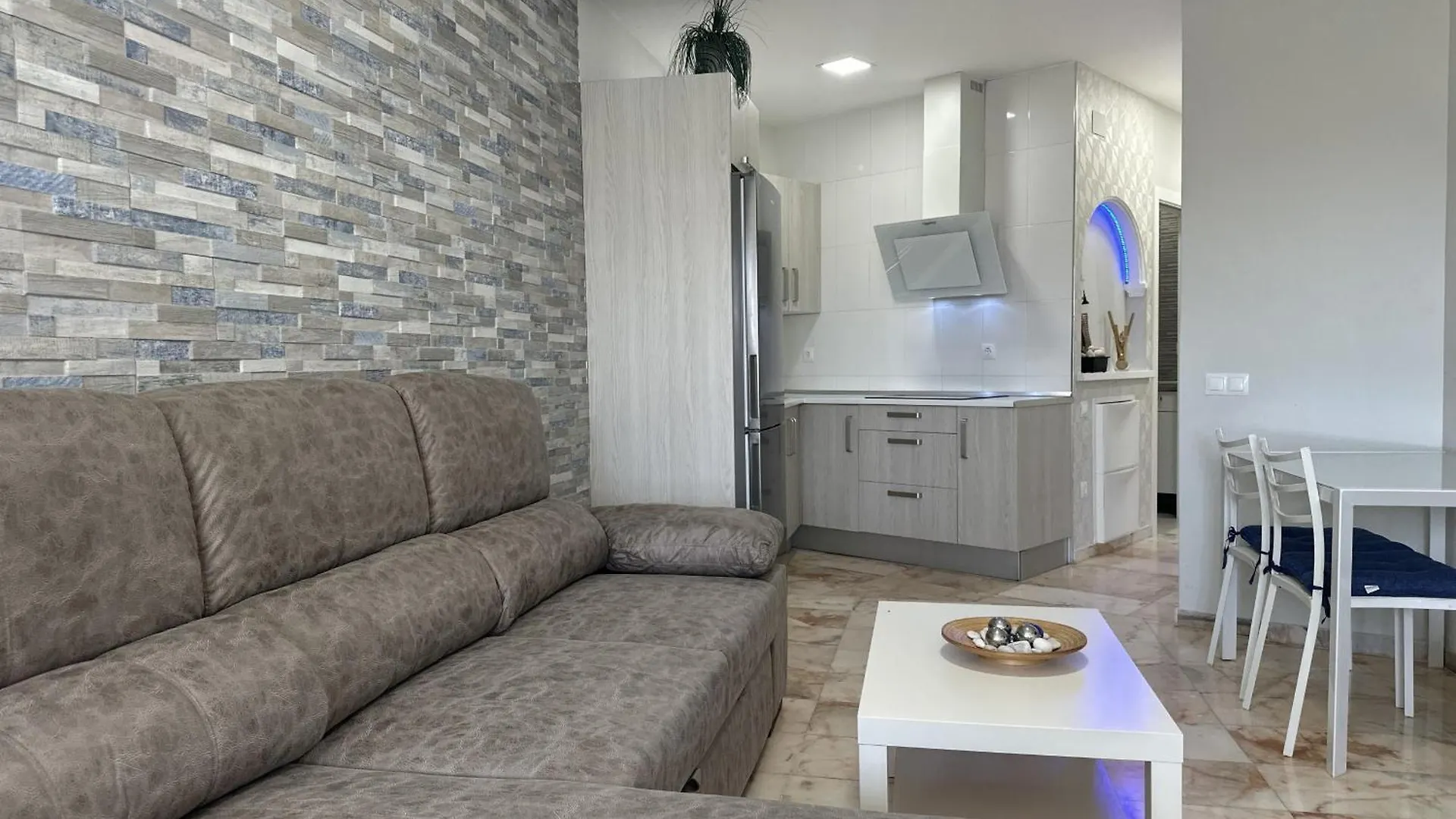 Coqueto Loft En La Colina Daire Torremolinos